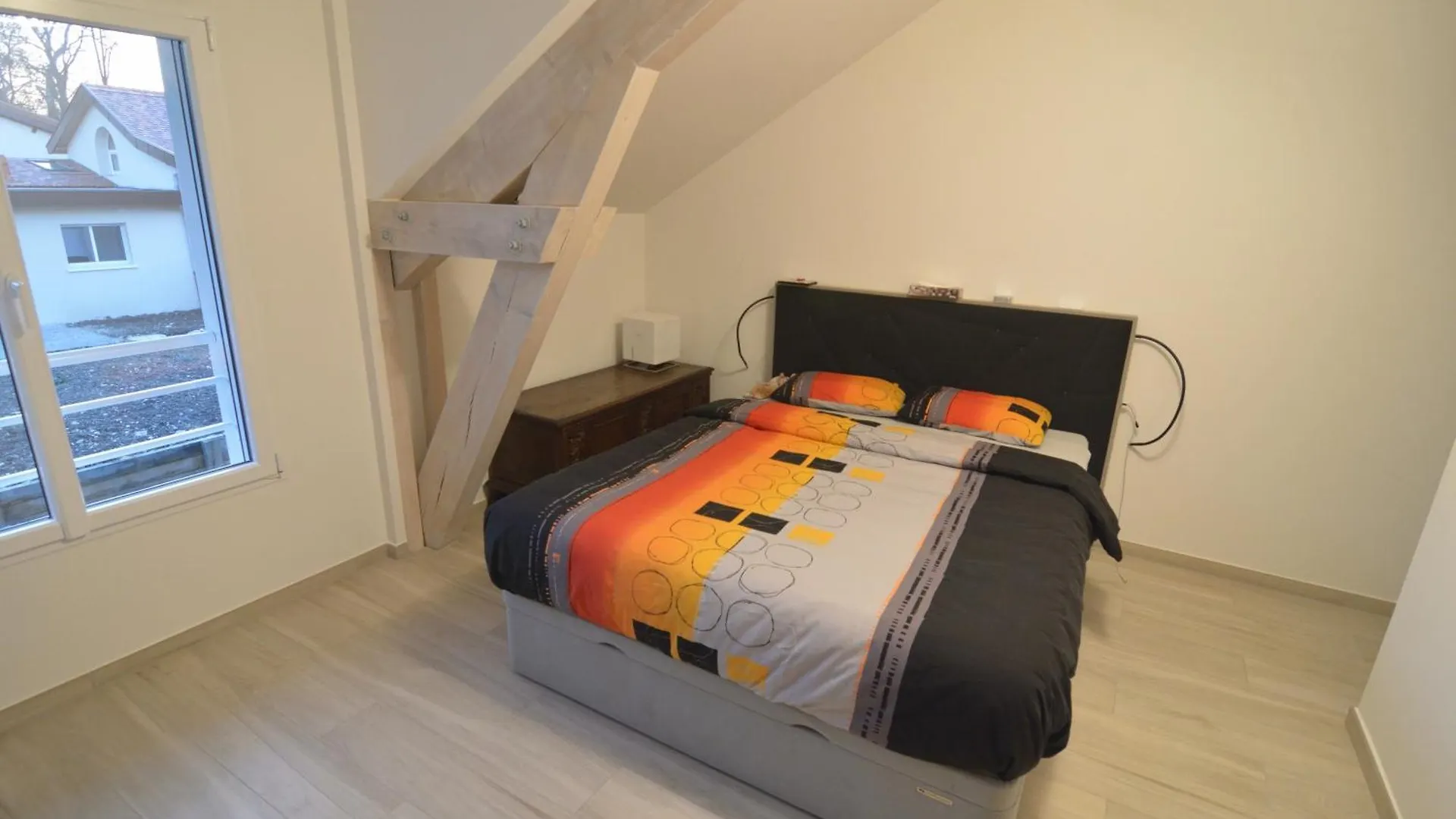 Maison Familiale - Jardin Collonges-sous-Salève 0*,  フランス